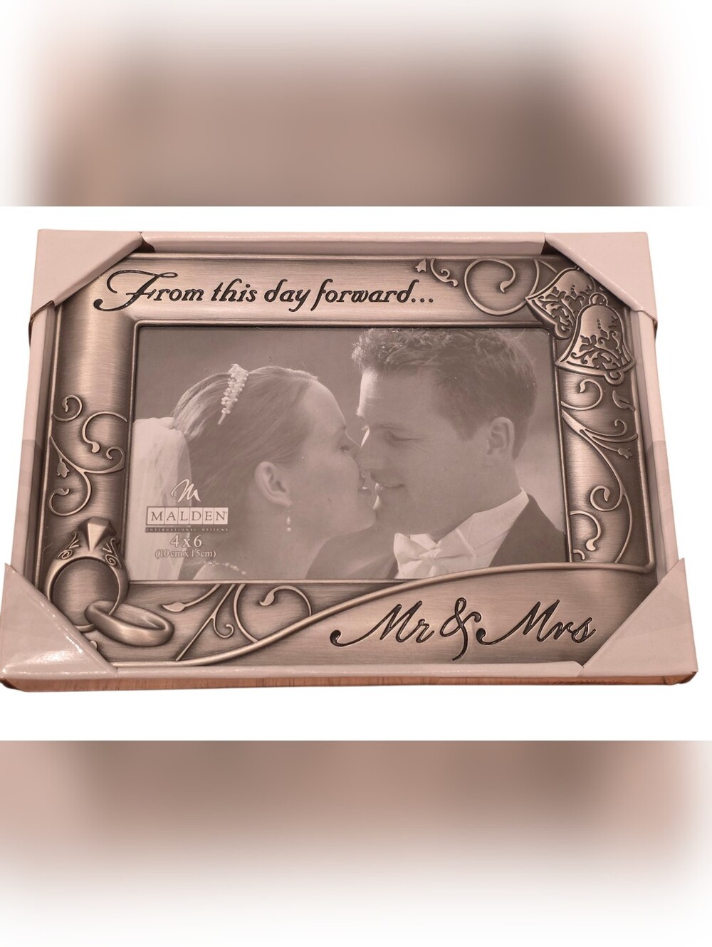 Malden 'Mr & Mrs' Decorative 4x6 Photo Frame - Antique Silver